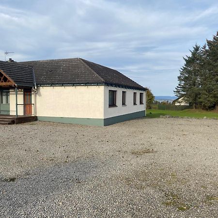 Carnegie Lodgings Room Lets Tain Exterior foto